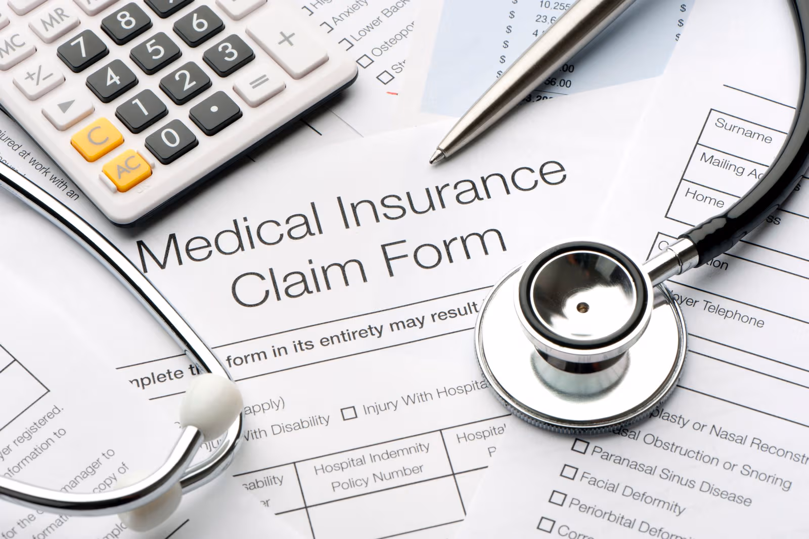 Claim Settlement Ratio: What Policyholders Should Know - Blog banner featuring health insurance insights