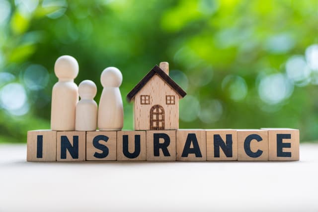 Health Insurance Online vs Offline: Which Is Best?