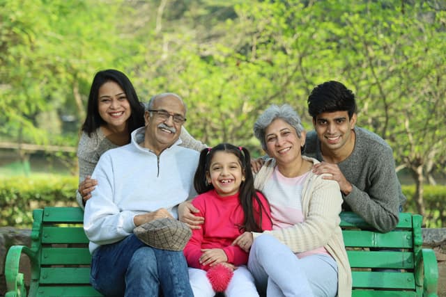 What is Floater Cover in Health Insurance & How It Benefits