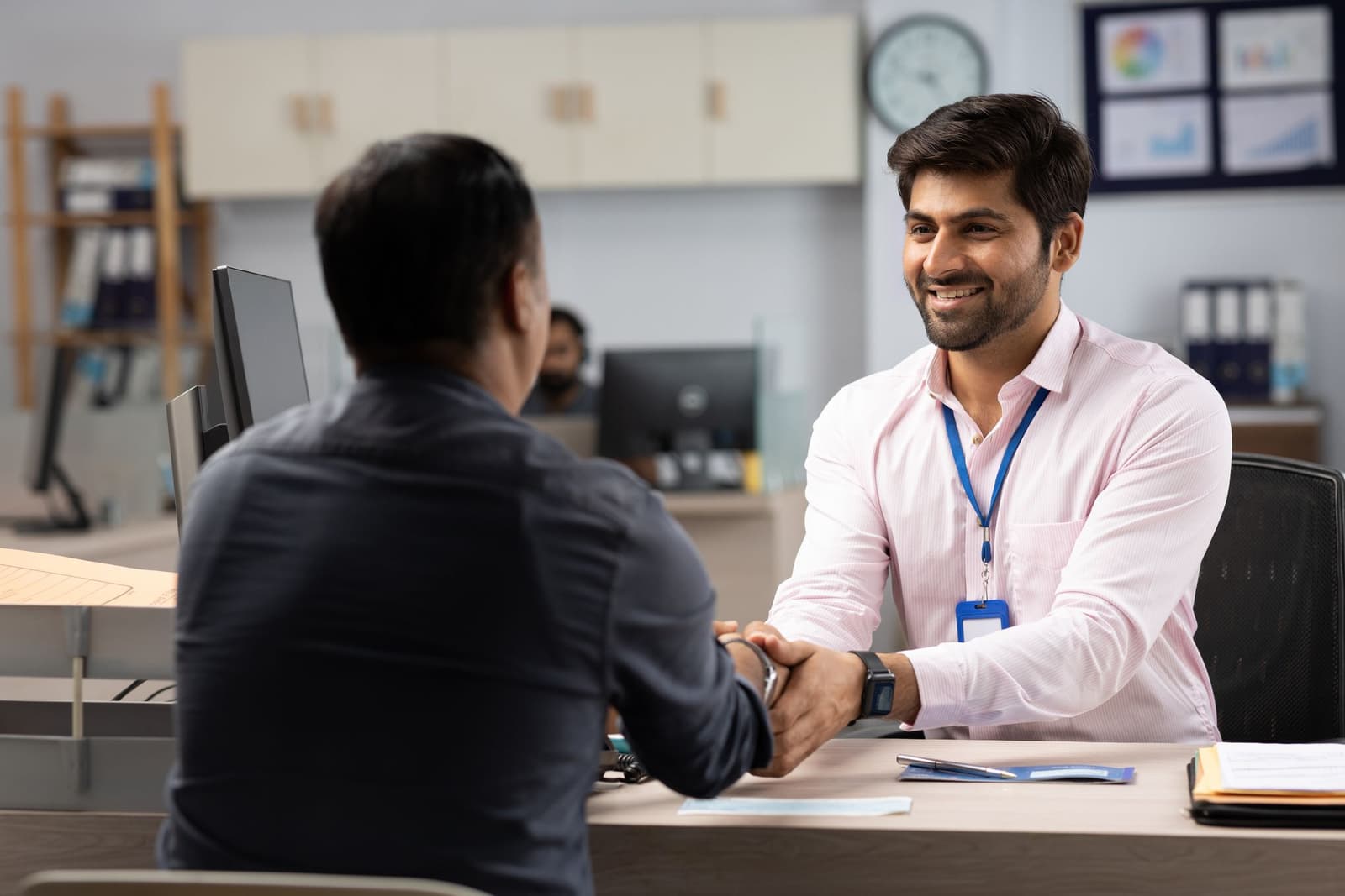 Role of an Insurance Agent in Claims: Complete Guide for Policyholders - Blog banner featuring health insurance insights